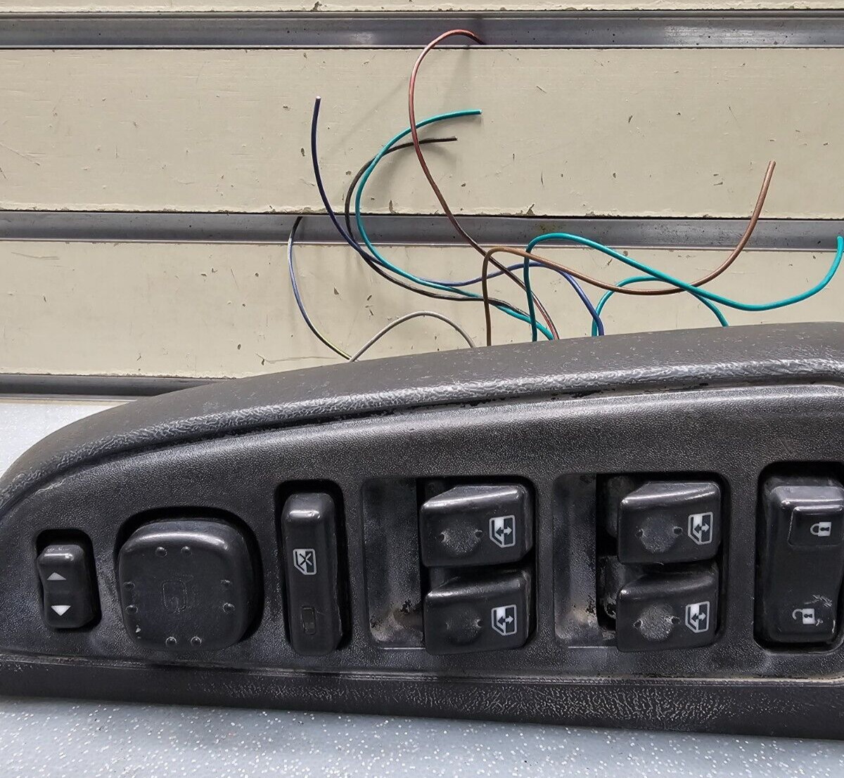 🔥03-06 Silverado ESCALADE 4D LEFT Driver Master Power Window Switch Black WS4