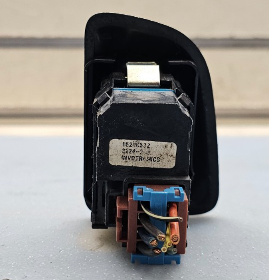 03-06 Silverado Tahoe Suburban Yukon Sierra Right Rear Window Door Switch Black