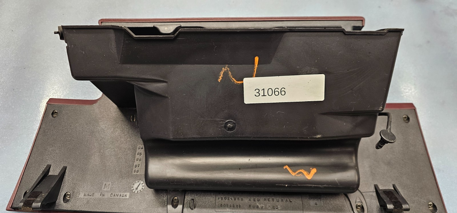 🔥95-99 CHEVY GMC TRUCK SILVERADO C/K Glove Box Storage Door RED G2