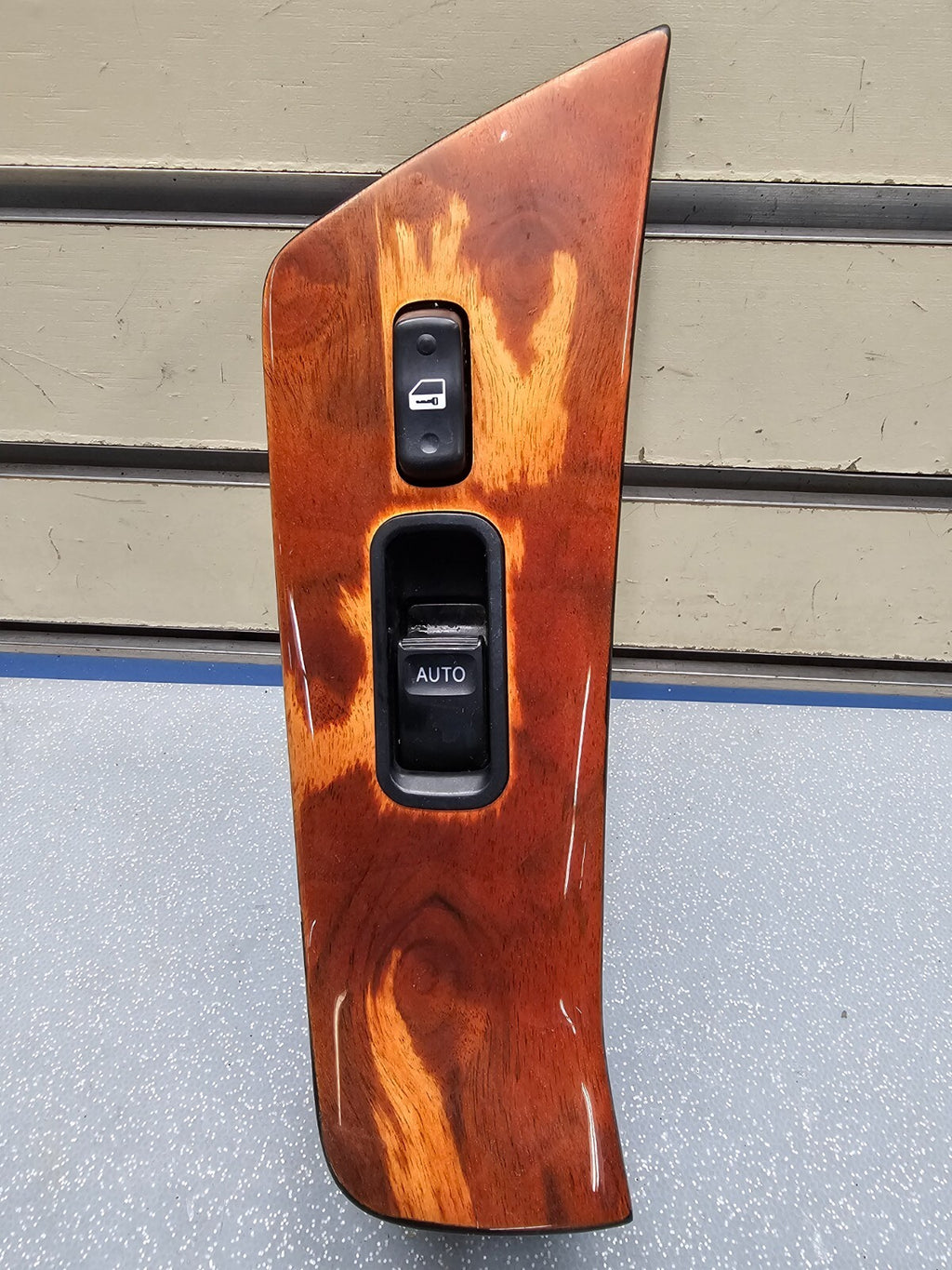 99-03 LEXUS RX300 OEM RIGHT PASSENGER POWER WINDOW DOOR SWITCH WOODGRAIN WS17