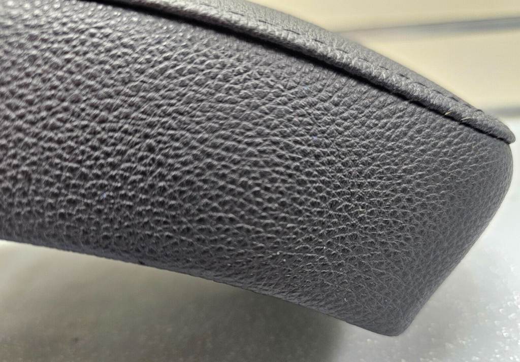 🔥05-10 Sportage Center Console Lid Armrest Cover Leather Top Pad Assembly Black
