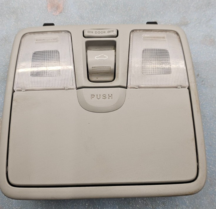 🔥14-16  Elantra Front Center Overhead Console Dome Map light Lamp Storage TAN