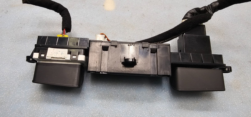 🔥06-10 Kia Sportage Hazard Switch Control Dash Digital Clock Display Time Black