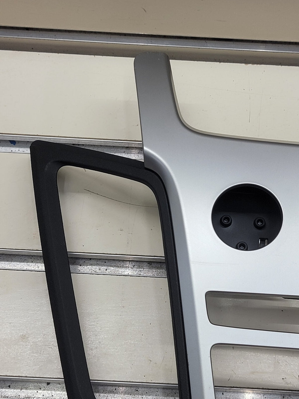 🔥2008-2013 Cadillac CTS Radio Control Panel trim bezel gray B44