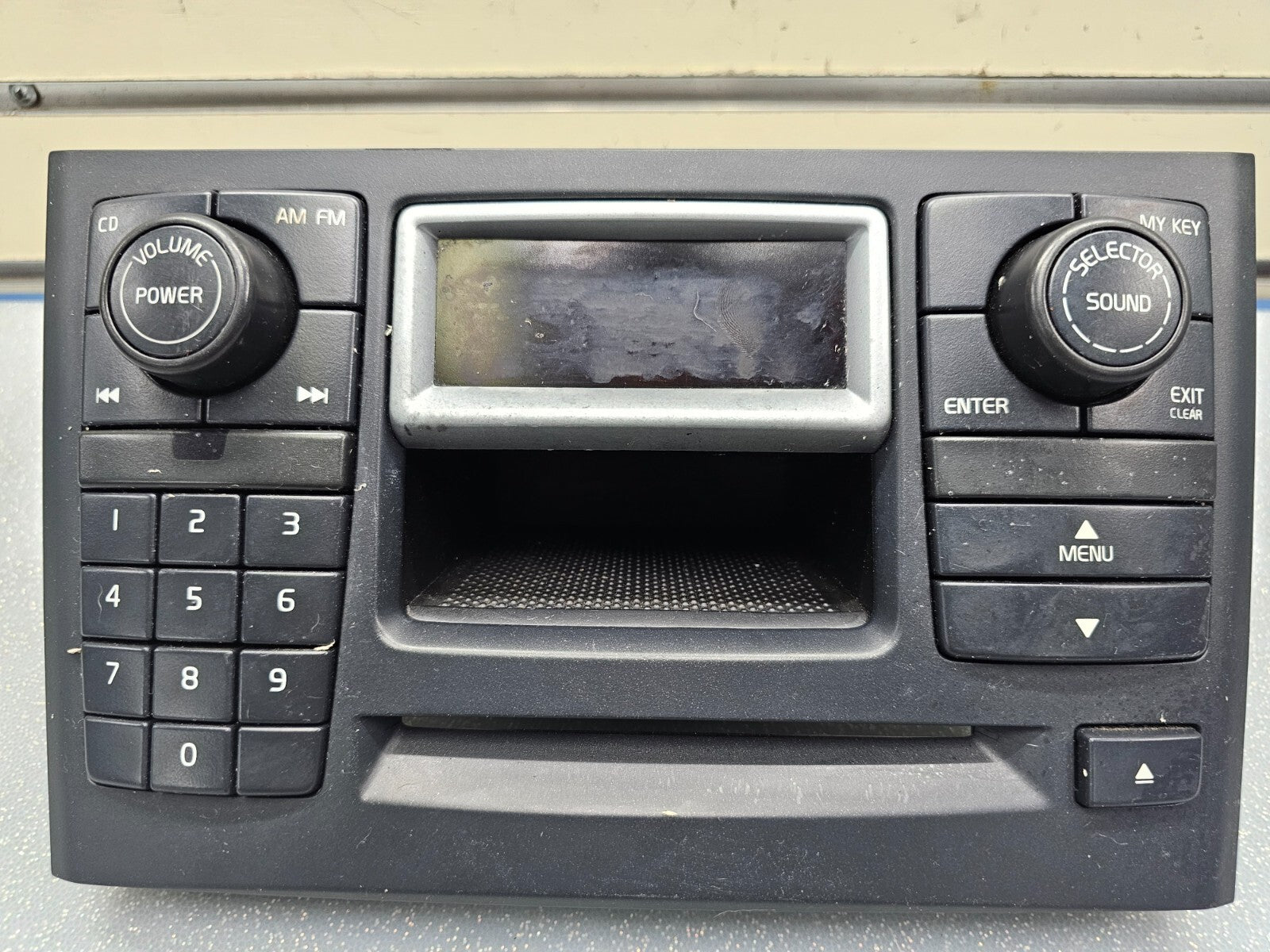 🔥03-06 Volvo XC90 AM FM CD MP3 Player Dashboard Radio Stereo Receiver Black OEM