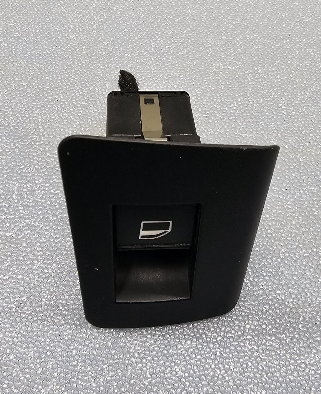 🔥00-06 BMW E53 X5 series REAR RIGHT DOOR SWITCH WINDOW LIFTER CONTROL BUTTON