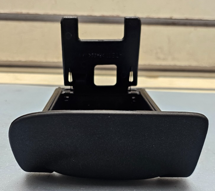 🔥01-05 Hyundai Santa Fe Center Console Ashtray Ash Tray Black