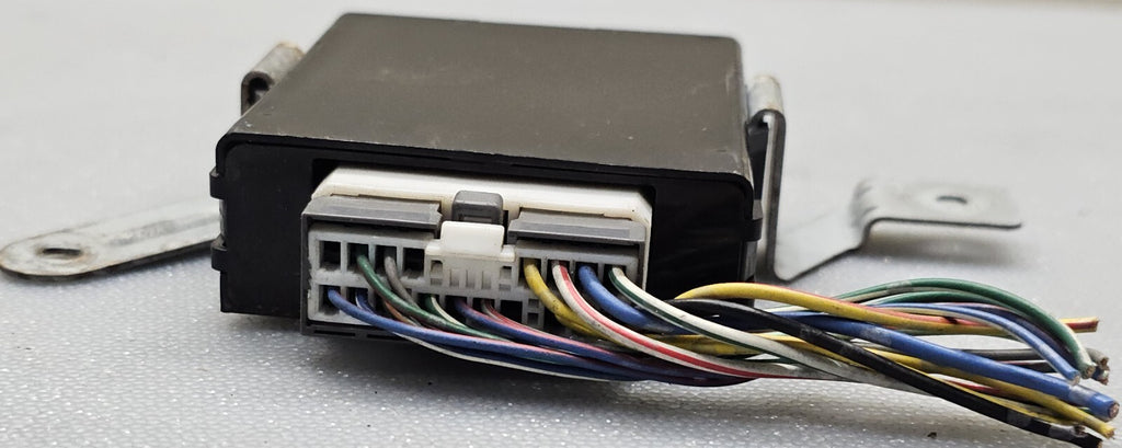 🔥97-01 Honda CRV Left Driver Door Control Keyless Entry Power Module Relay OEM
