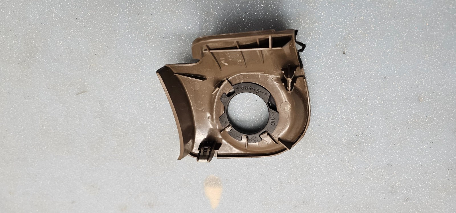 🔥97-01 TOYOTA CAMRY FRONT KEY IGNITION LOCK TRIM TAN OEM