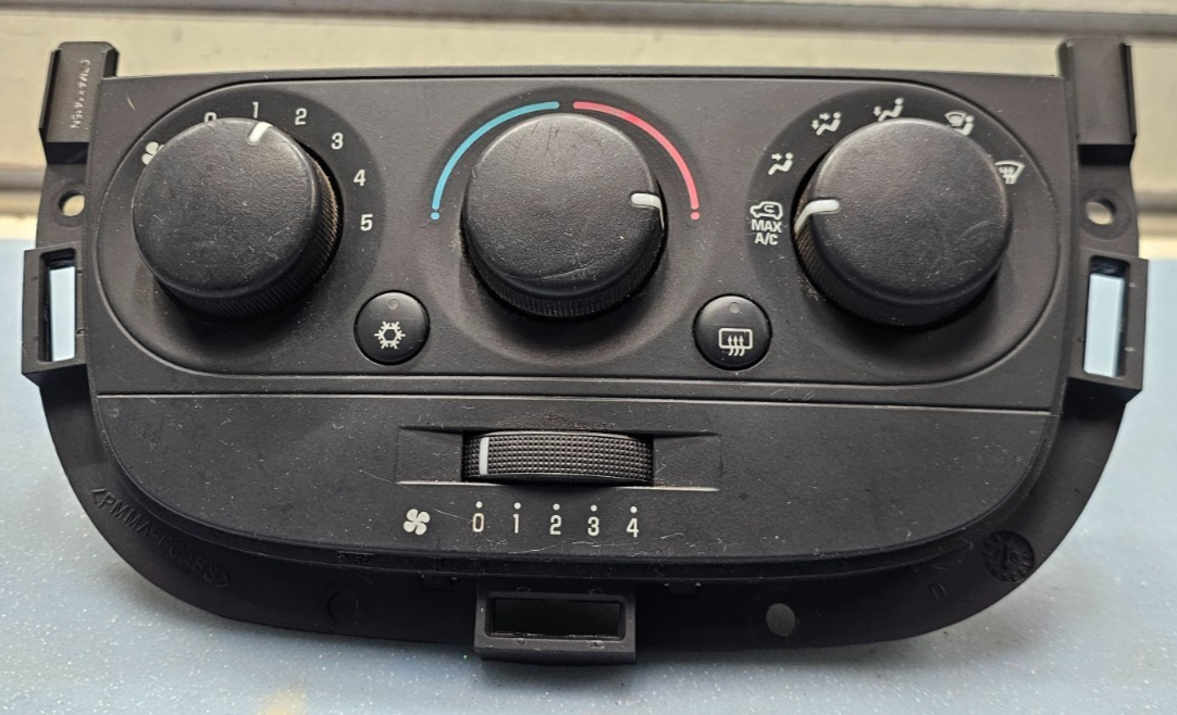 07-09 Montana Relay Uplander Terraza Dash Temperature AC Heater Climate Control