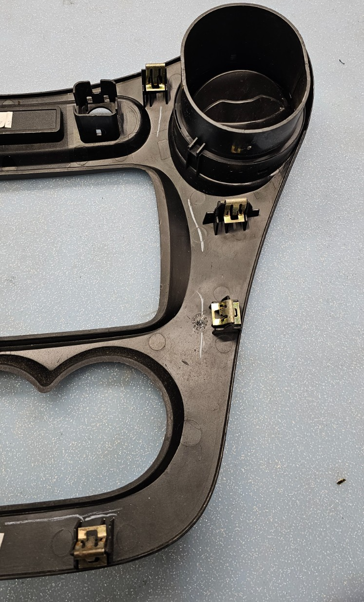 🔥03-07 Saturn Ion Dash Radio Stereo Display AC Climate Control Bezel BLACK