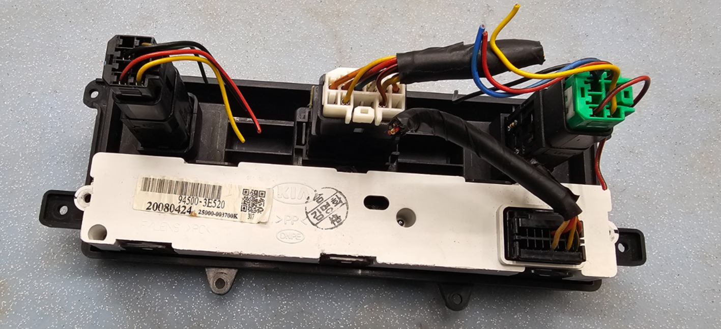 🔥06-09 KIA SORENTO DIGITAL CLOCK ASSY BLACK OEM
