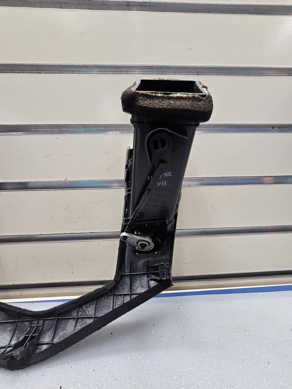 🔥2011 - 2015 Chevrolet Cruze Center Dash Air Vent Bezel trim silver