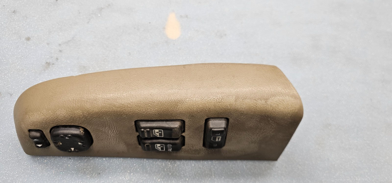 🔥99-02 Silverado SIERRA 2 DOOR LEFT Driver Door Window Switch DK TAN WS4