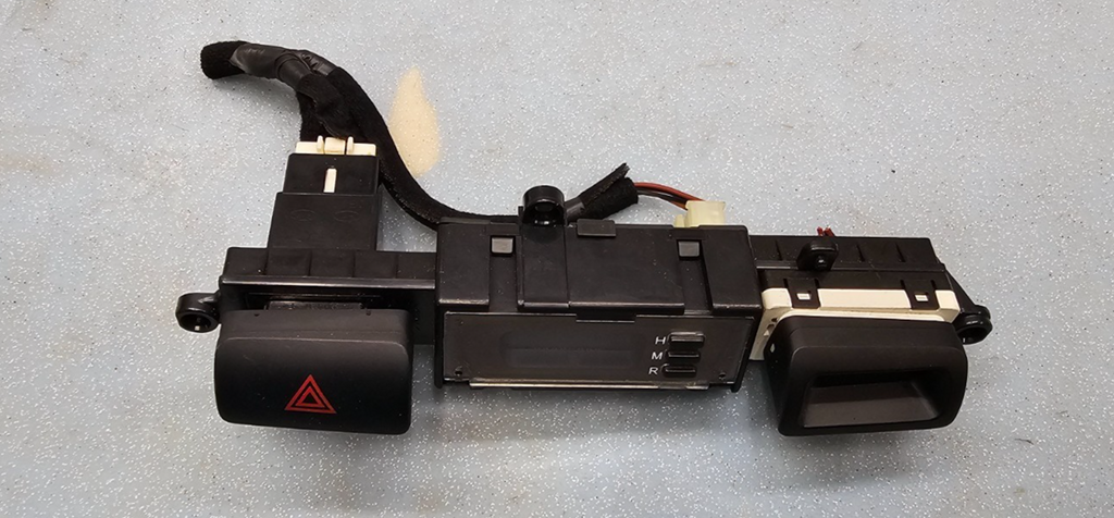 🔥06-10 Kia Sportage Hazard Switch Control Dash Digital Clock Display Time Bla