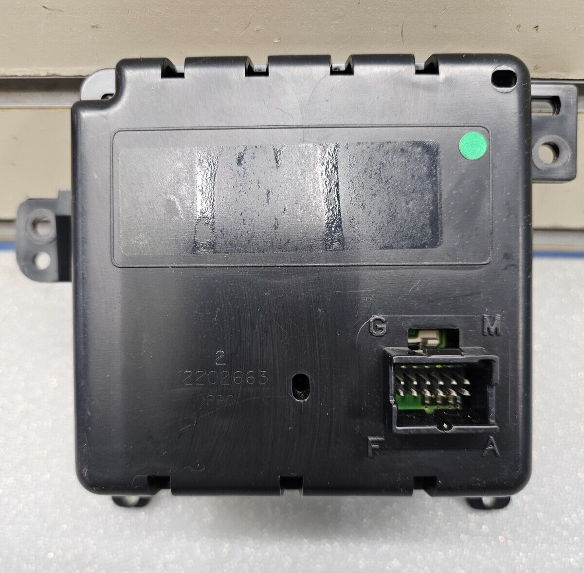 🔥04-08 PONTIAC GRAND PRIX 5 Button Info Display Screen Center Dash Bezel Switch