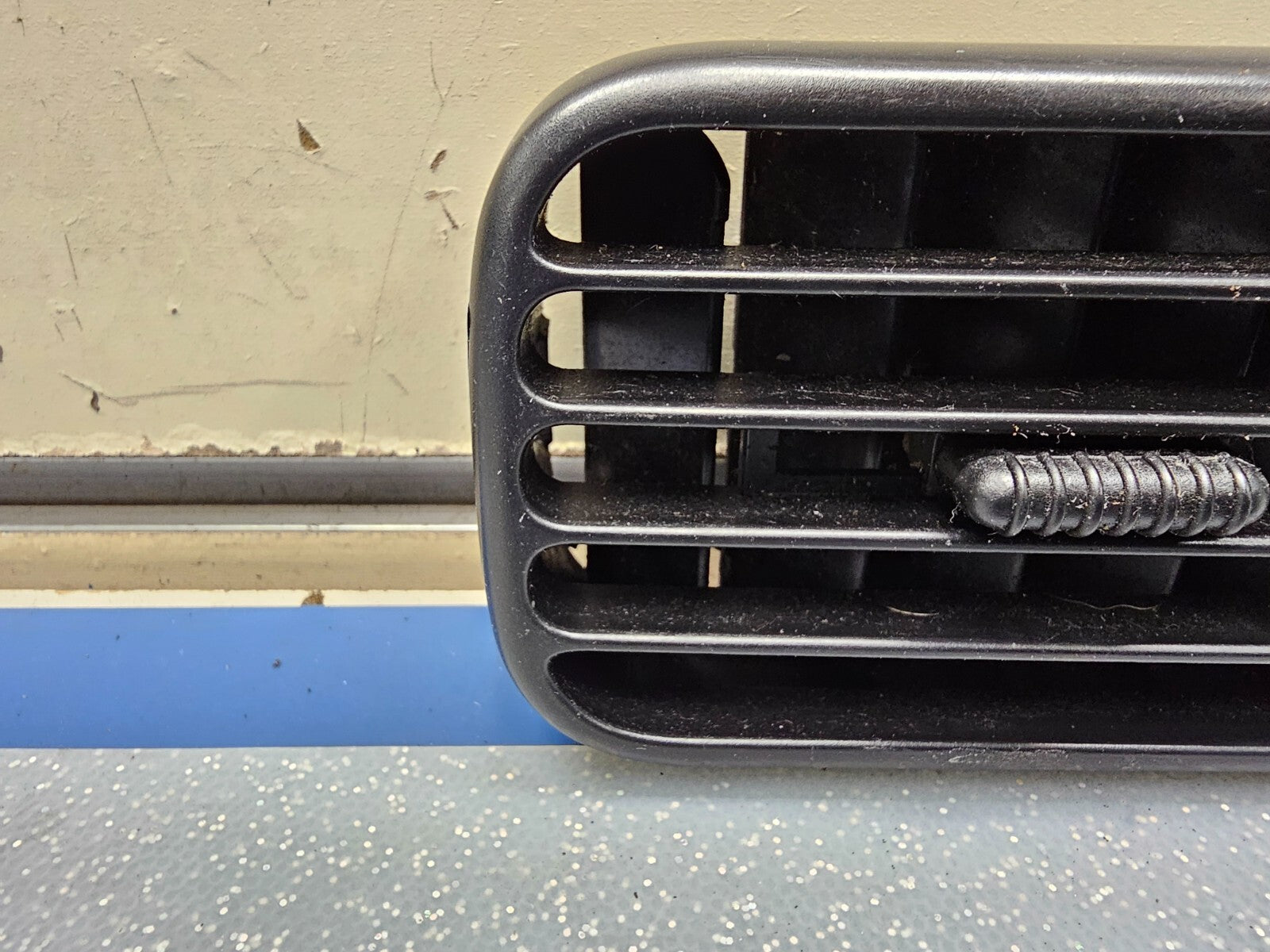 98-01 Dodge Ram Dash Right Passenger Heater Climate Air Vent Filter Conditioner
