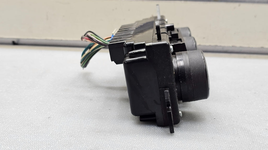 🔥07-09 CHEVY EQUINOX DASH CENTER AC HEATER CLIMATE TEMPERATURE CONTROL UNIT OEM