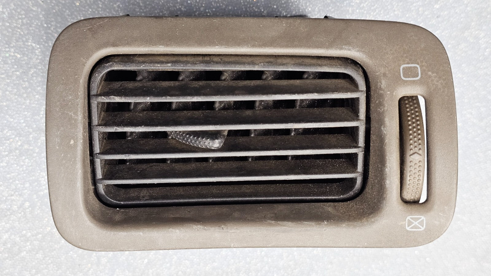 🔥99-03 Outback Legacy Dash Right Passenger Air Vent Grille A/C Heater Panel Tan