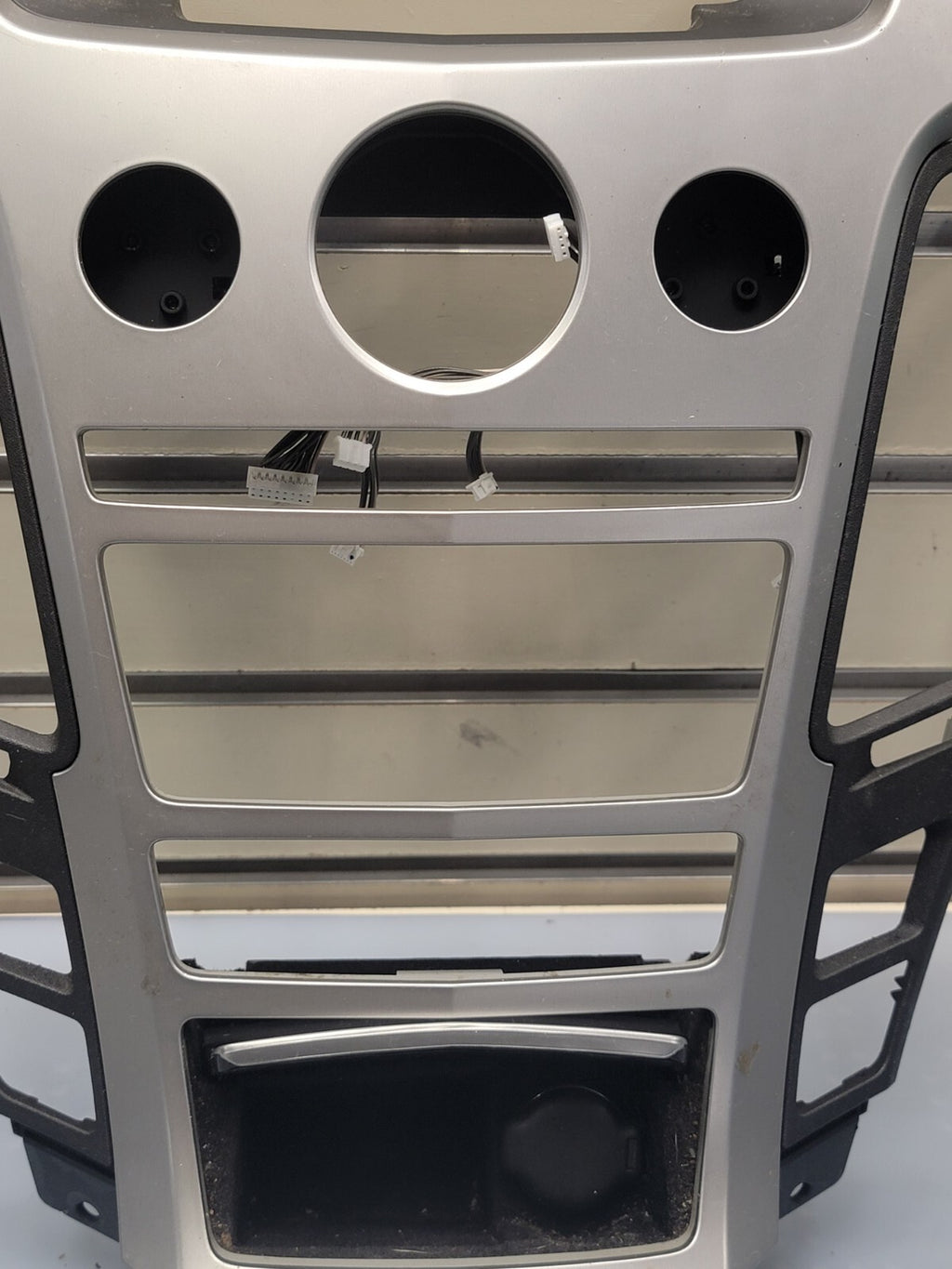 🔥2008-2013 Cadillac CTS Radio Control Panel trim bezel SILVER B44