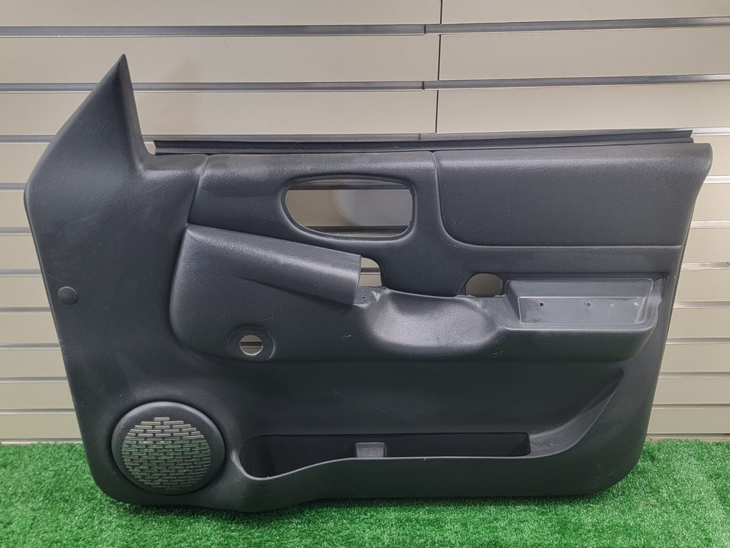 98-04 Chevy Blazer Jimmy GMC Sonoma Front Door Panel right passenger BLACK manua