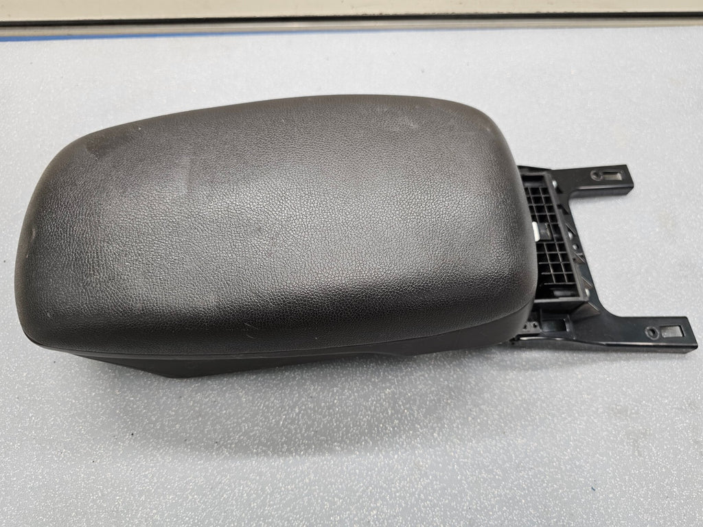 11-13 Hyundai Elantra Center Console Leather Armrest Lid Top Pad Assembly Black