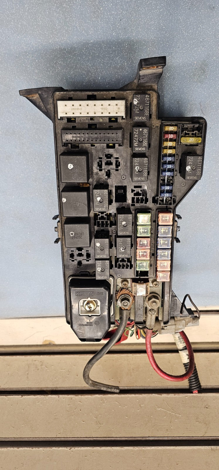 🔥98-01 Dodge Ram 1500 Engine Fuse Box Assembly Panel Control Module OEM