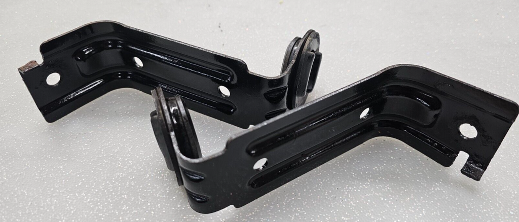 05-10 Chevy Cobalt Radiator Top Clamps LH/RH Pair Steel Engine Compartmnet OEM