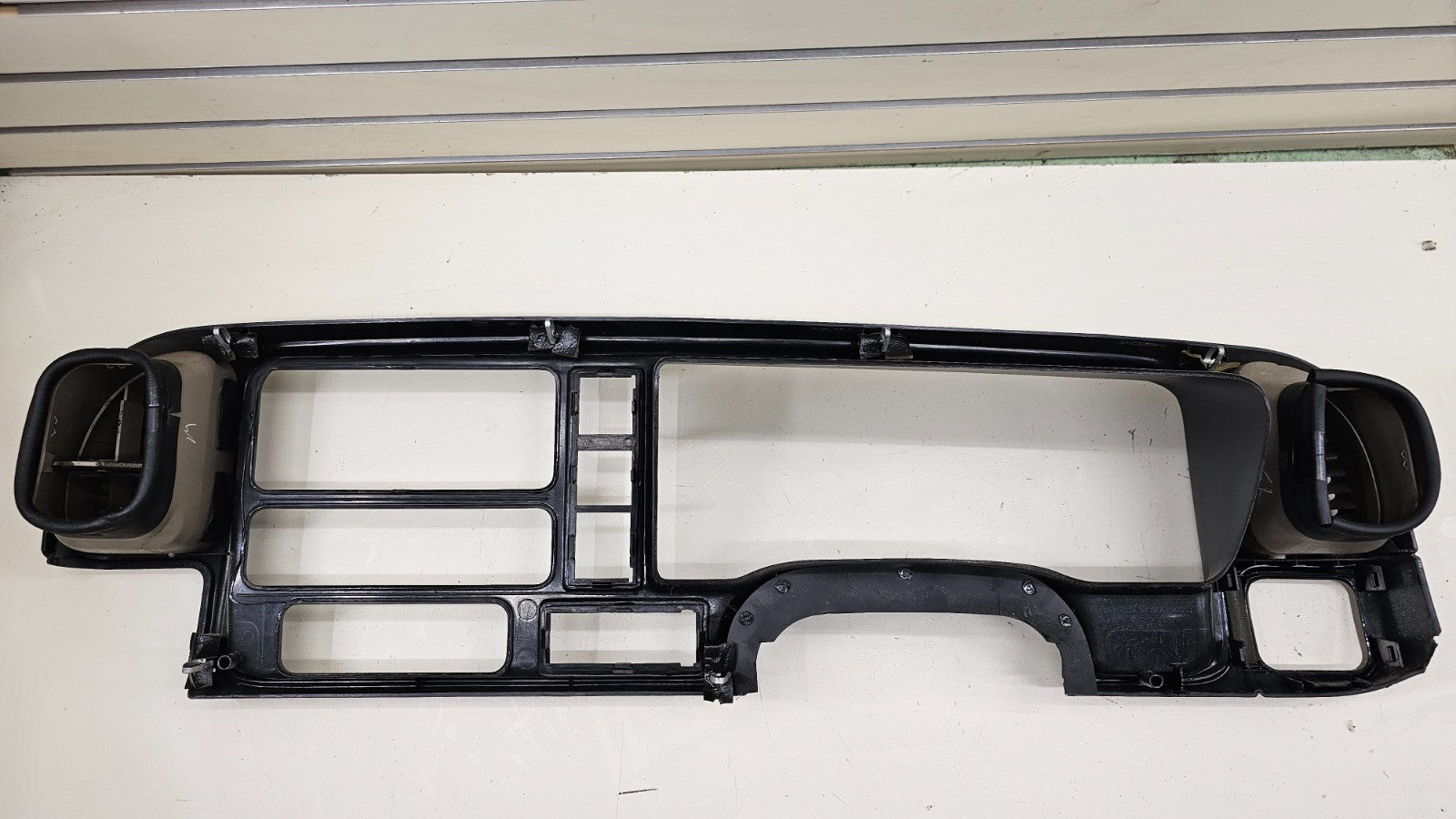🔥95-99 Chevy GMC C/K Instrument Cluster Speedometer Dash Bezel BLACK/TAN C3