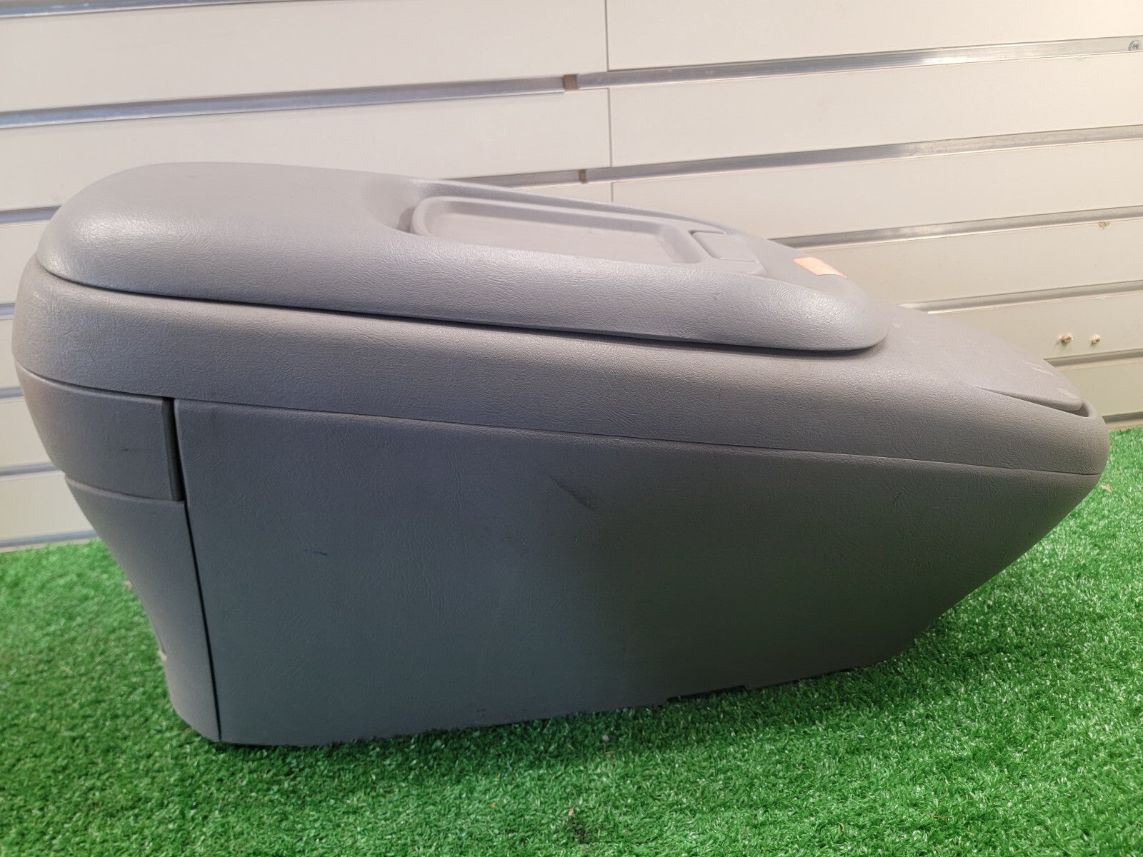🔥95-99 CHEVY SILVERADO GMC C/K YUKON CENTER FRONT FLOOR CONSOLE CUPHOLDER GRAY