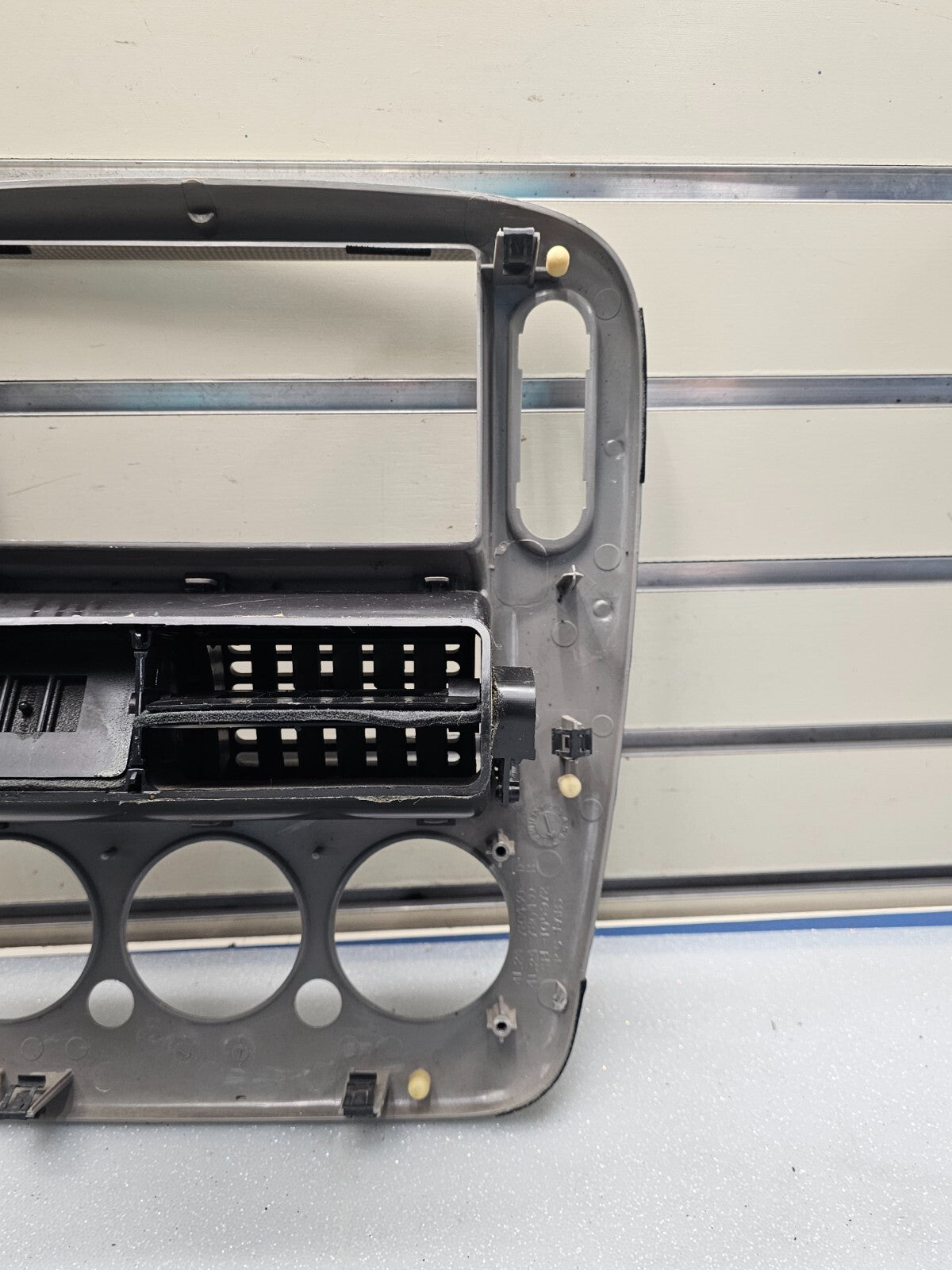 🔥02-05 FORD EXPLORER RADIO AUDIO CLIMATE TEMPERATURE CONTROL BEZEL TRIM SILVER