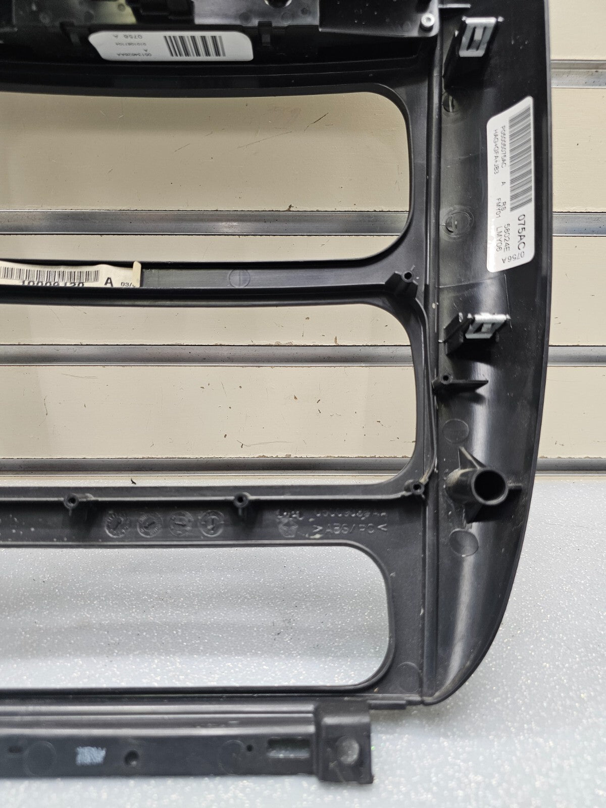 01-07 Caravan Town & Country Voyager Dash Radio Climate TRIM Bezel Carbon BLACK