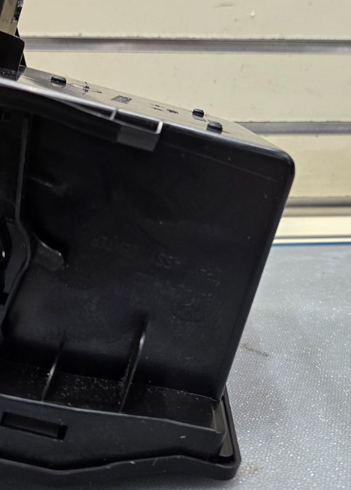 🔥07-10 Sonata Central Console Storage Bin Ash Tray Lower COMPARTMENT Black