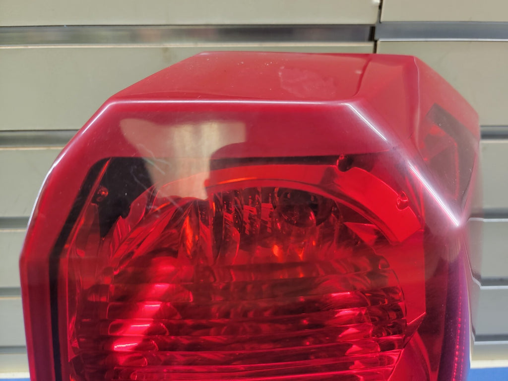 🔥2007-2012 DODGE CALIBER Right passenger Side Tail Light Lamp Assembly Chrome