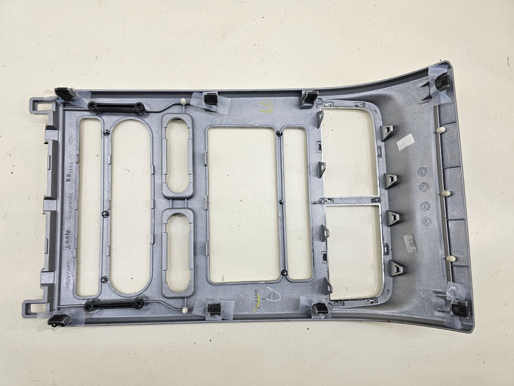 07-10 Lincoln MKX Front Center Dash Radio Climate Control Panel Bezel SILVER OEM