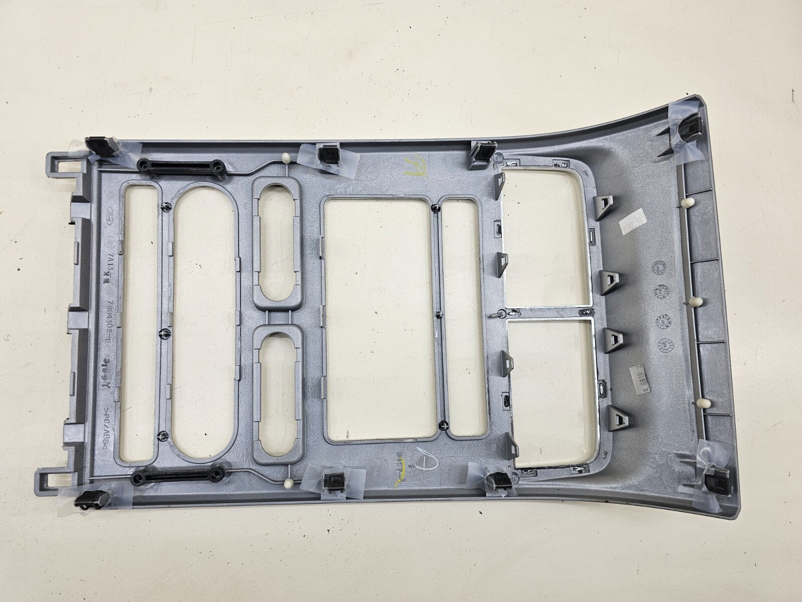 07-10 Lincoln MKX Front Center Dash Radio Climate Control Panel Bezel SILVER OEM