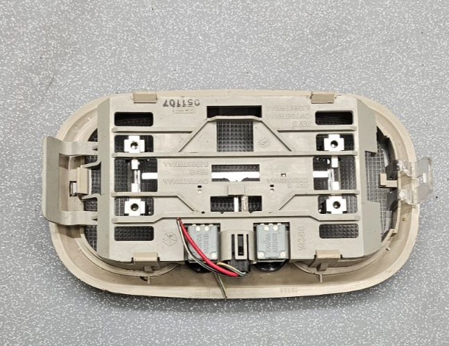 🔥04-20 Durango Caravan Town Country Overhead Console Rear Dome Light Lamp Tan