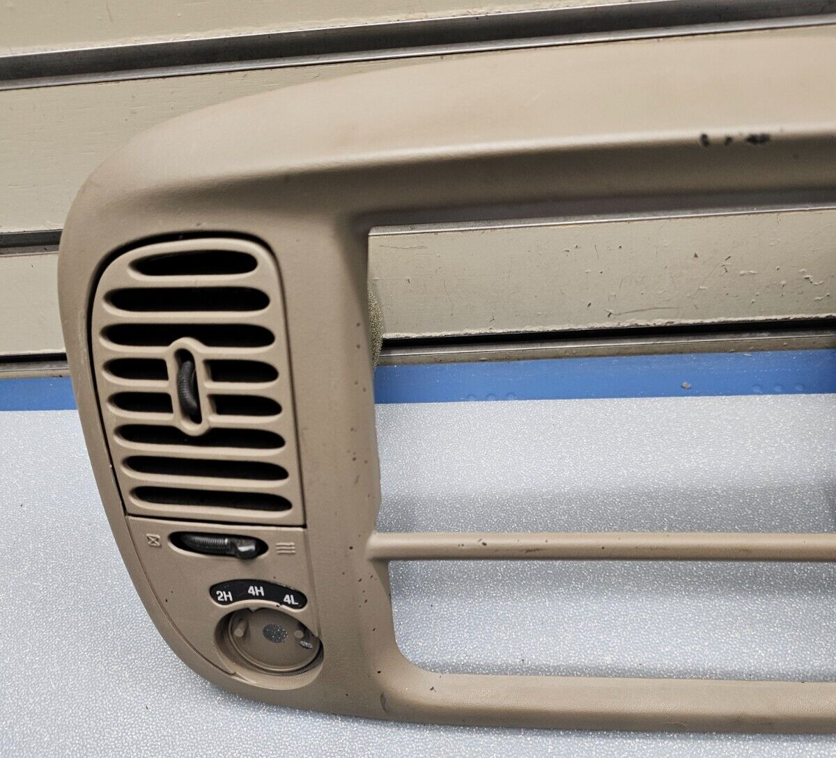 🔥97-03 Ford F150 Center Dash Radio Climate Trim Stereo BEZEL Panel Line TAN