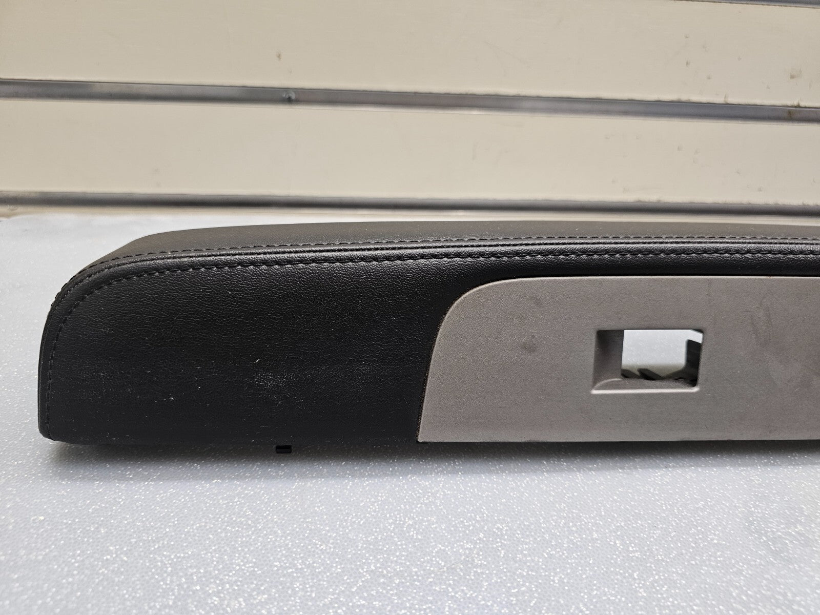 🔥07-14 LINCOLN NAVIGATOR REAR LEFT DRIVER DOOR WINDOW SWITCH ARM REST HANDLE