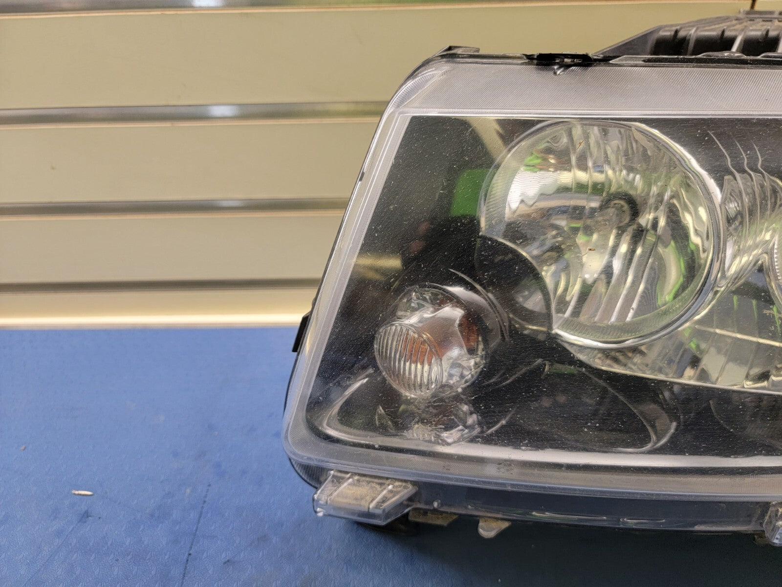 🔥11-13 Jeep Grand Cherokee Headlight Assembly for  Drivers Halogen Lens