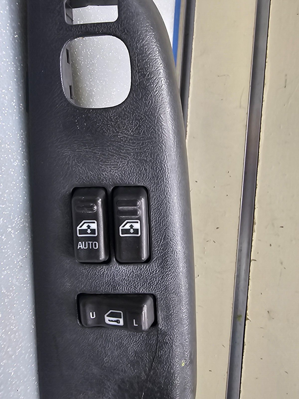 🔥99-02 Silverado SIERRA 2 DOOR LEFT Driver Master Door Window Switch Black WS4