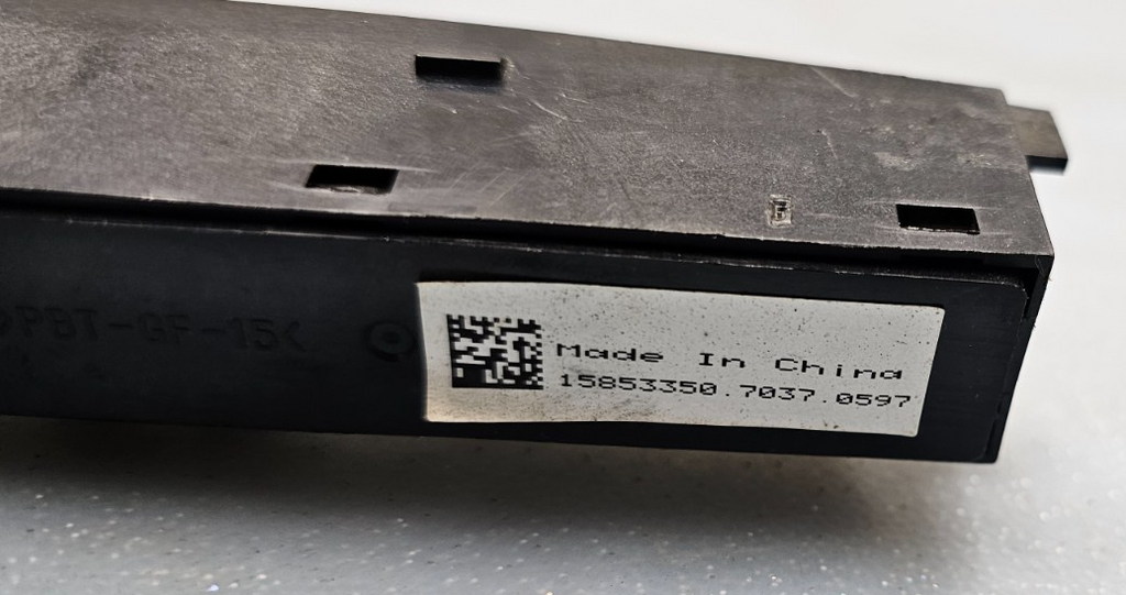🔥05-07 Saturn Relay Driver Info Switch Assy Center Hazard Switch Assembly