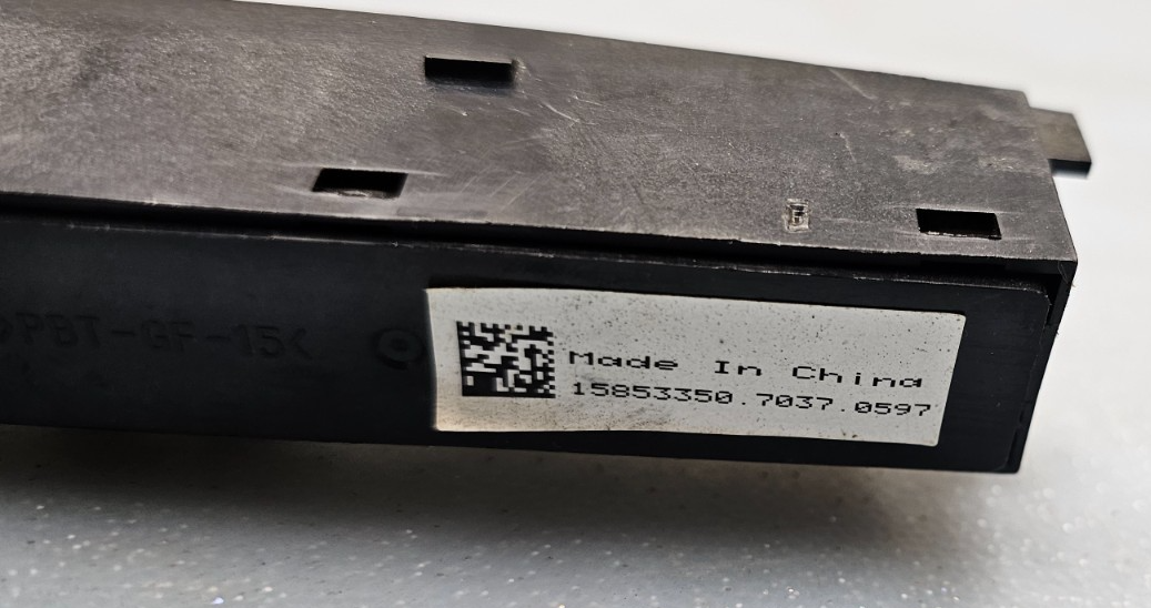 🔥05-07 Saturn Relay Driver Info Switch Assy Center Hazard Switch Assembly