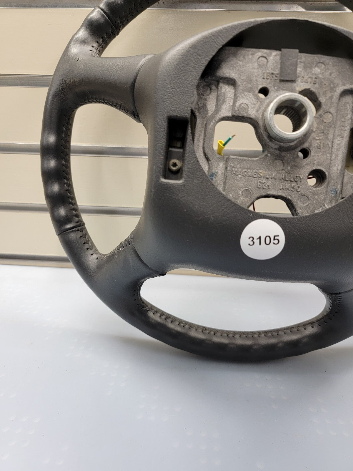 99-02 Chevy Silverado Tahoe Suburban Blazer SONOMA Steering Wheel Leather black