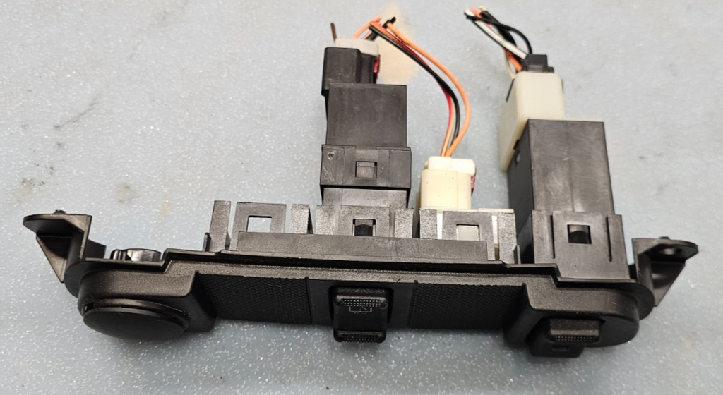 🔥01-05 CHRYSLER PT CRUISER REAR DEFROST DEFOG OUTLET SWITCH CONTROL BLACK OEM