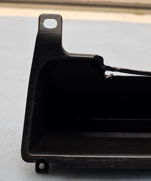 🔥07-09 Pontiac Torrent Center Lower Dash Storage Compartment Box  OEM