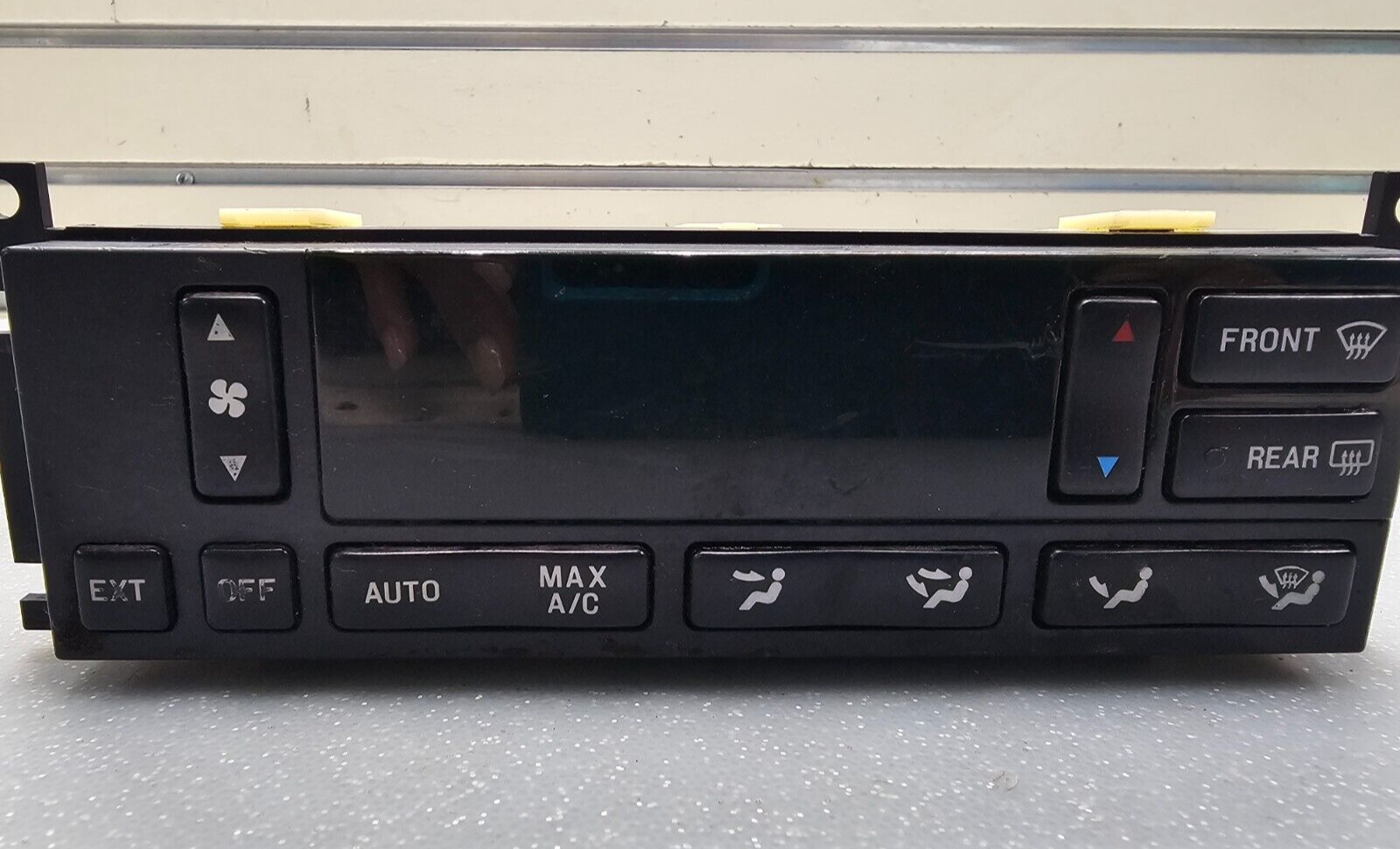 98-02 Lincoln Town Car Dash A/C Heater Temperature Climate Control Conditioner