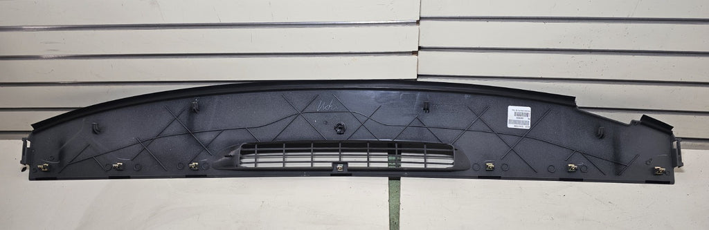 07-13Chevy SILVERADO GMC SIERRA Windshield DEFROSTER Dash Center Panel Cowl GRAY