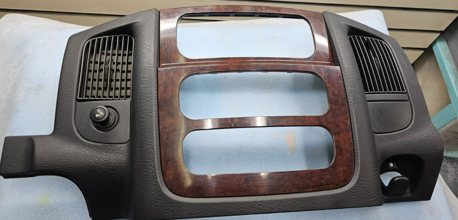🔥02-05 Dodge RAM Dash RADIO Audio Stereo Bezel Climate Panel Black/Wood B10