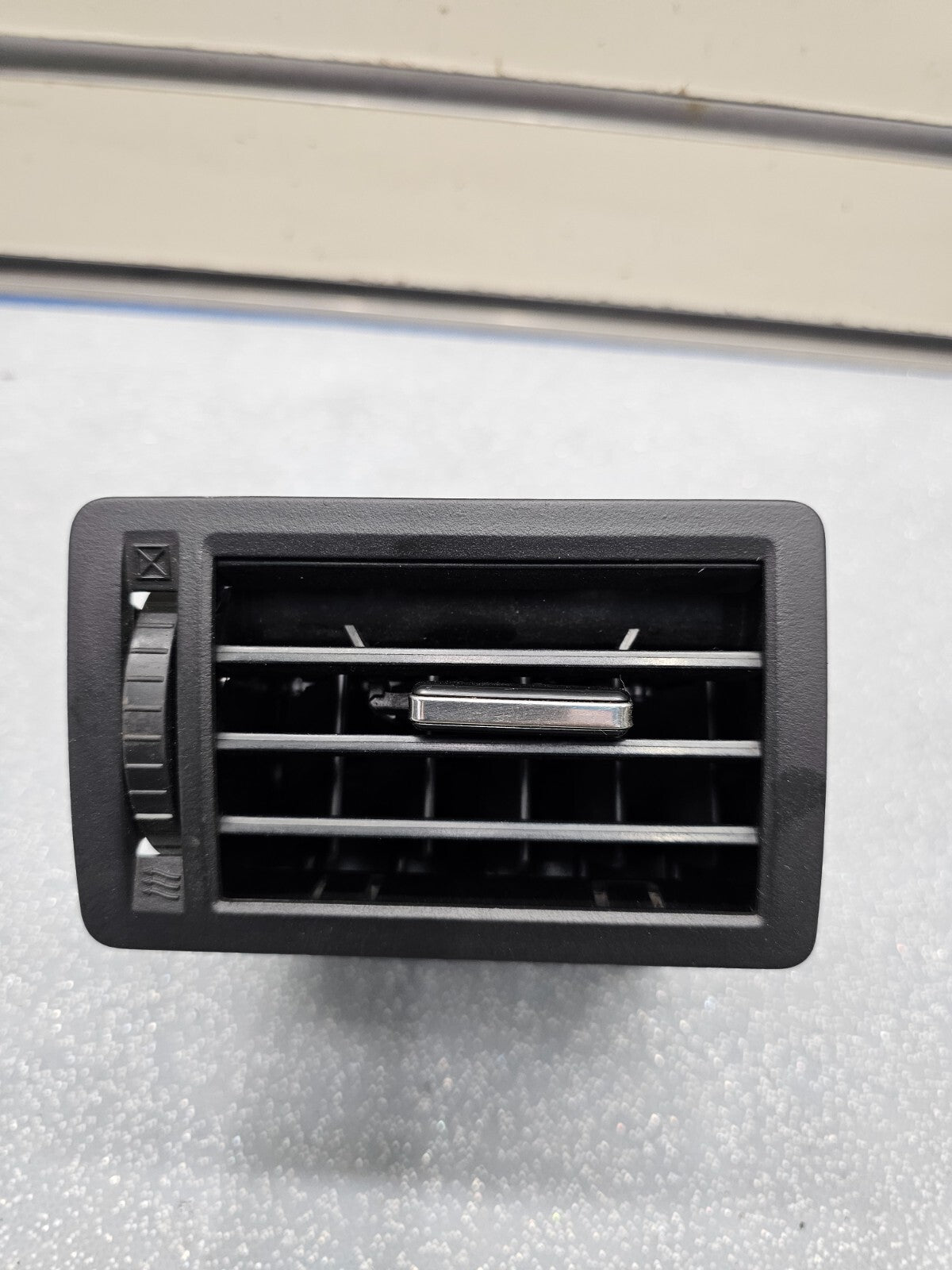 🔥06-09 Ford Fusion Air Vent AC Heater Center Dash Storage Comp Right Side